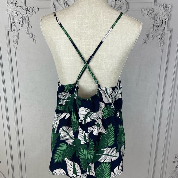 Tropical Print Crisscross Back Peplum Cami Top - Picture 7 of 9